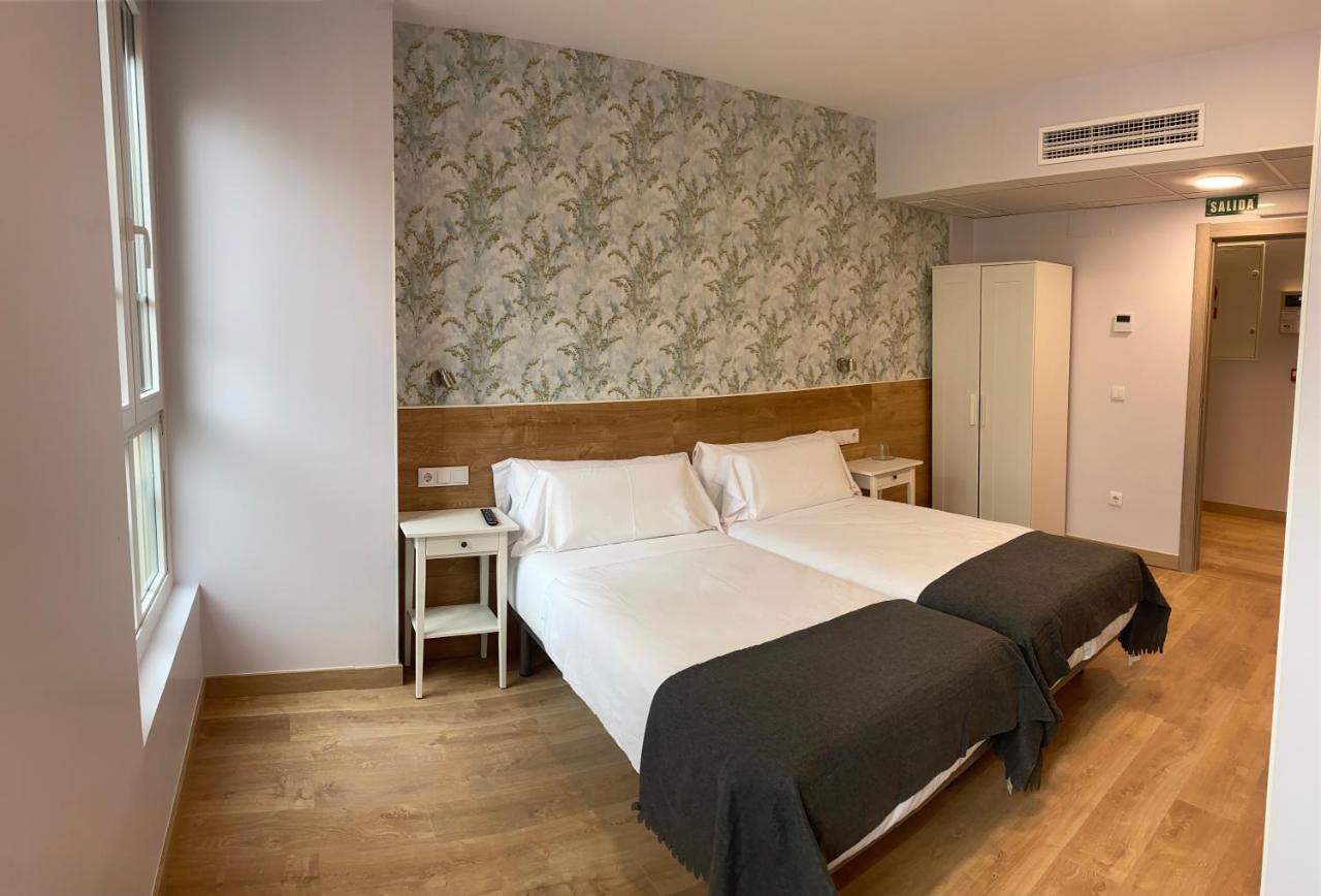 Aloha Hostel Pamplona Esterno foto